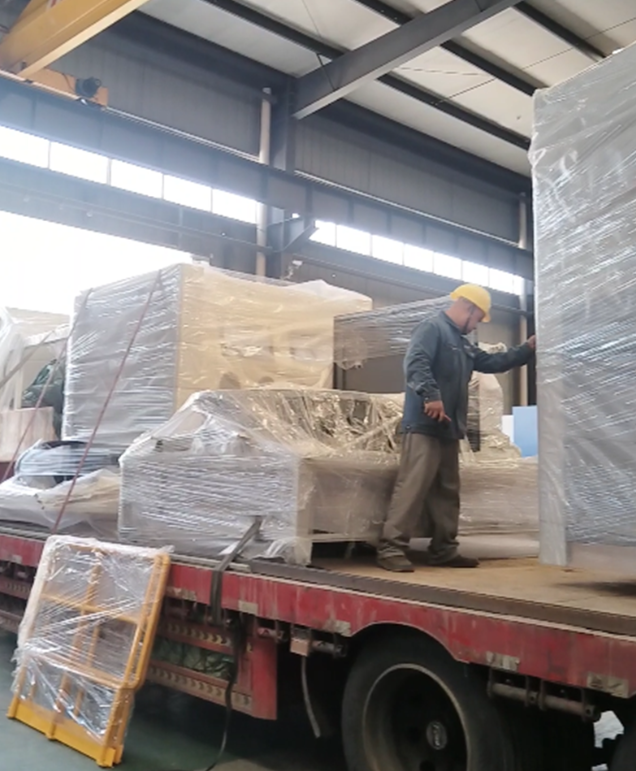 泰州喷砂机软管易破损？选择与保养技巧